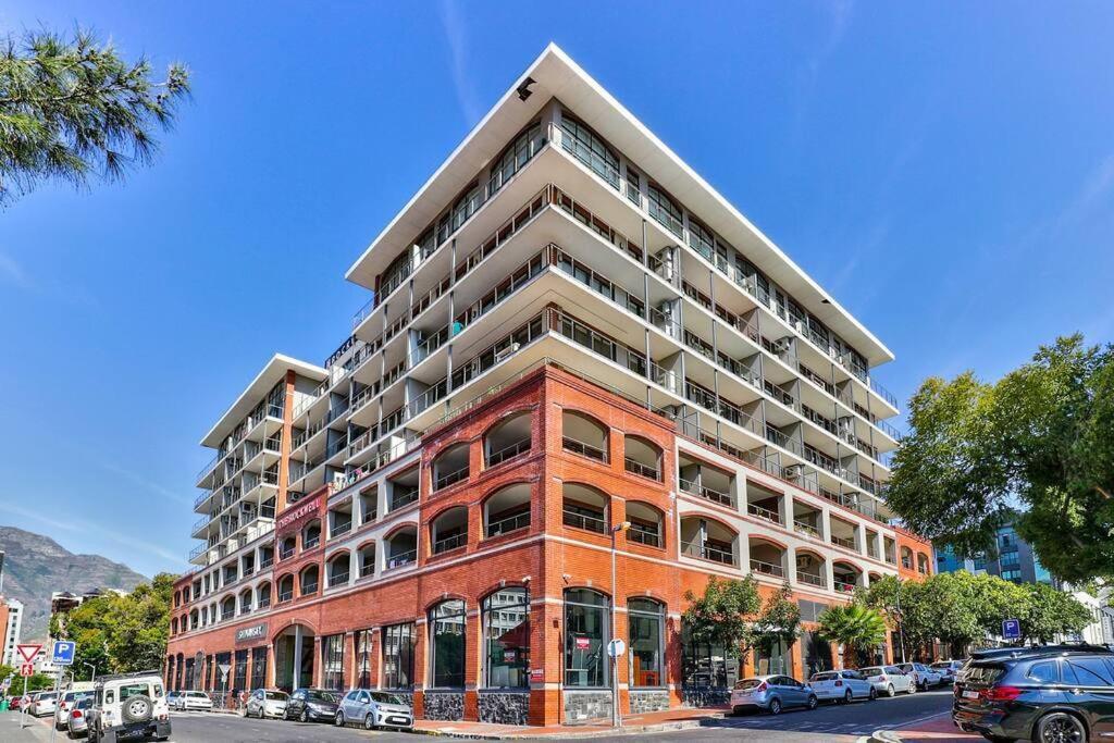 The Rockwell In Dewaterkant Next To Waterfront * Cape Town